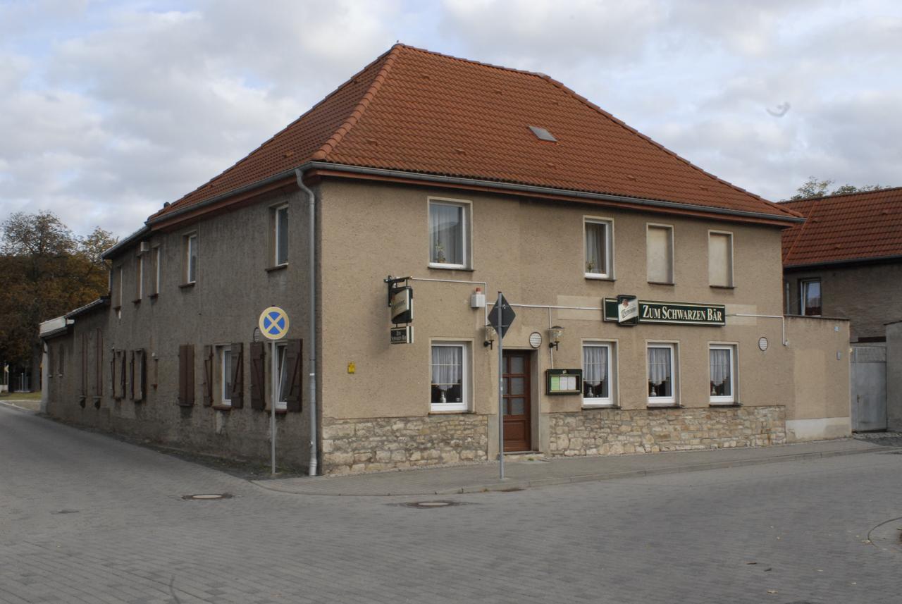 Gasthaus ,,Zum Schwarzen Baer" Gusten Exterior photo